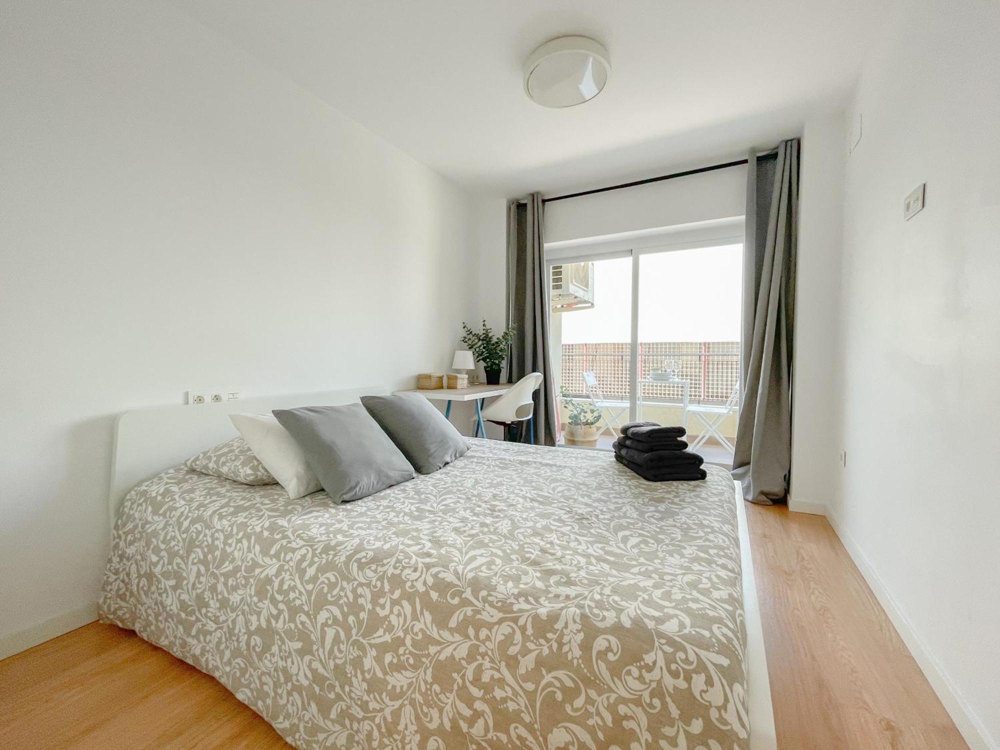 Moderno Apartamento Plz De La Merced Малага Экстерьер фото