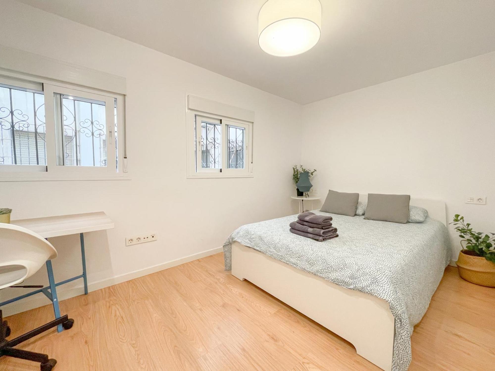 Moderno Apartamento Plz De La Merced Малага Экстерьер фото